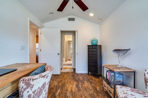 2425 Euclid Ave, Austin TX 78704-5419 exterior