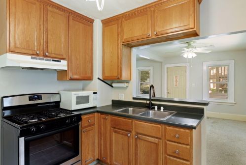 1012 6 St, Saint Paul MN 55106-4609 exterior