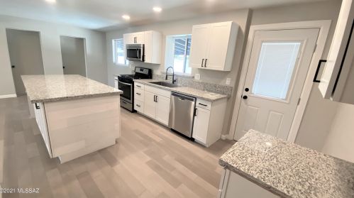 5754 18th St, Tucson AZ  85711-5106 exterior