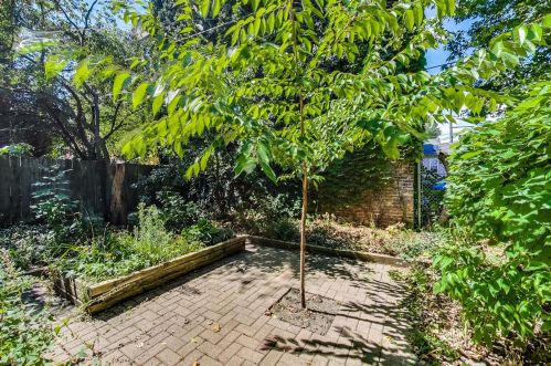 1240 Wolcott Ave, Chicago IL 60622-3883 exterior