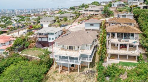 1717 Iwi Way, Honolulu, HI 96816-3826