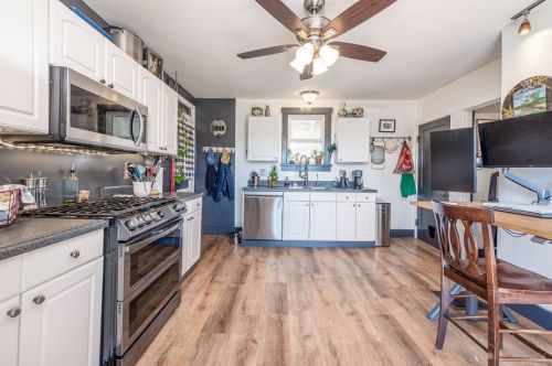 5628 Ollie St, Pittsburgh, PA 15207-2068