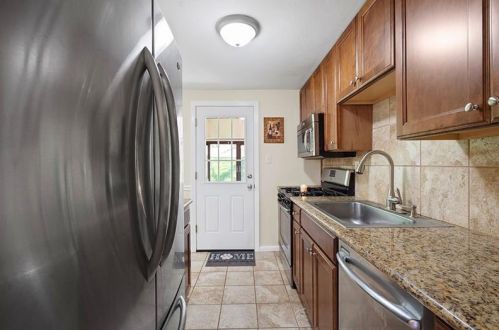 389 Holiday Park Dr, Pittsburgh PA 15239-2364 exterior