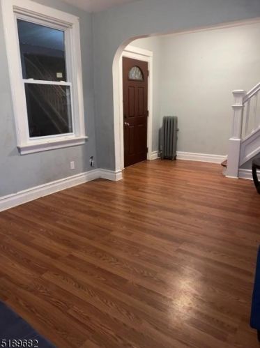 26 Becker Ter, Irvington NJ 07111-1311 exterior