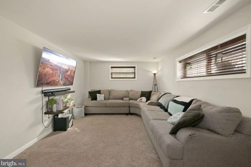 211 California Trl, Browns Mills NJ 08015-5640 exterior