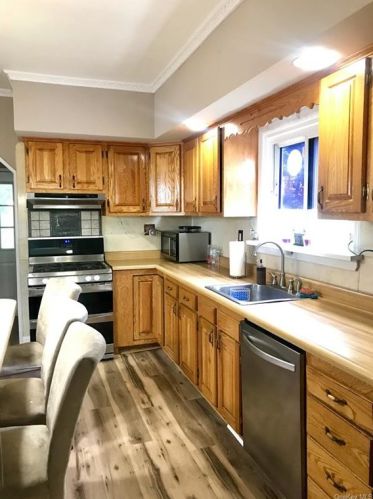 39 Broad St, Middletown NY 10940-3927 exterior