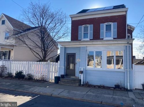 2327 Clinton Ave, Trenton, NJ 08610-5413