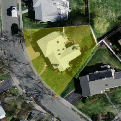 80 Redwood Rd, Newton MA  02459-3127 aerial view