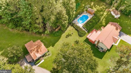 2025 Biglane Ct, Huntingtown, MD 20639-4106