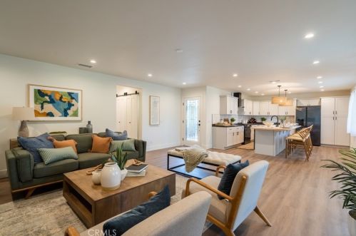 14291 Prospect Ave, Tustin CA  92780-2316 exterior