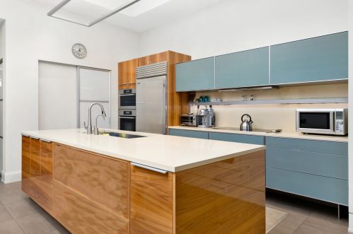 1950 Orch St, Chicago IL 60614-5495 exterior