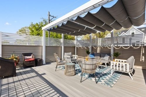 3711 Hermitage Ave, Chicago IL 60613-3509 exterior