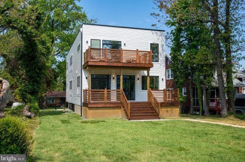 2216 30th St, Washington DC  20020-3369 exterior