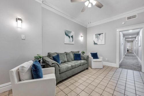 4382 Pine Blvd, Saint Louis MO  63108-2206 exterior