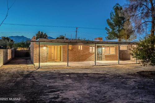 5616 Lee St, Tucson AZ  85712-4208 exterior