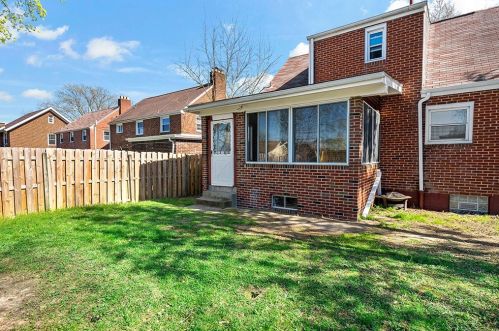 1238 Justine St, Pittsburgh PA  15204-2406 exterior