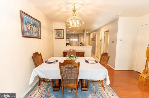 242 Stonebridge Blvd, New Castle DE 19720-6711 exterior