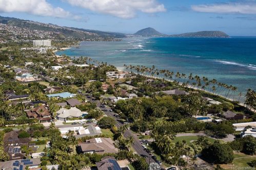 4670 Kahala Ave, Honolulu HI 96816-5220 exterior