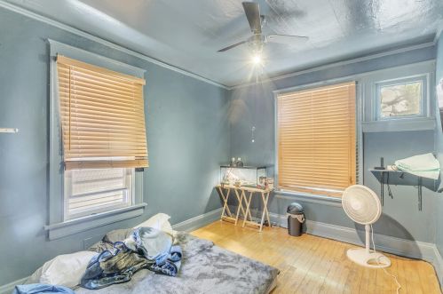 1261 36, Milwaukee WI 53215-1437 exterior