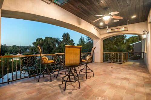 1241 Valencia Mesa Dr, Fullerton CA 92833-2220 exterior