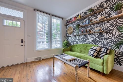 564 Plum St, Lancaster PA 17602-2349 exterior