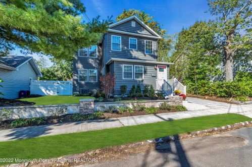 33 Avenue C, Atlantic Highlands NJ  07716-1069 exterior