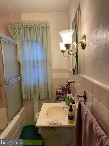 1730 42 St, Camden NJ 08110-2119 exterior