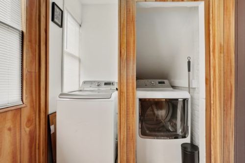 3434 Nagle Ave, Chicago IL 60634-4917 exterior