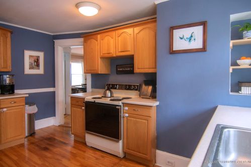 623 Washington Ave, Portland ME  04103-4922 exterior