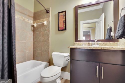 8069 Kenstone Ct, Atlanta GA 30350-4160 exterior