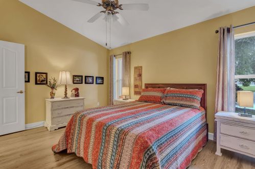 499 Casanova Cir, Fort Pierce FL  34986-1713 exterior