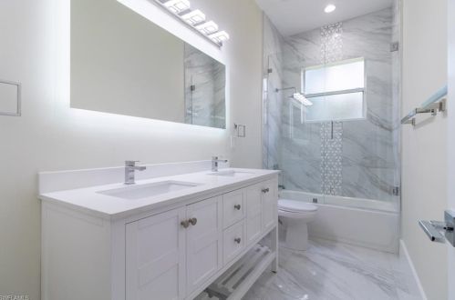 931 8 St, Naples FL 34120-3435 exterior