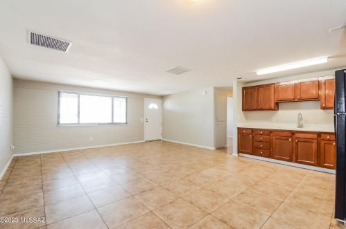 149 Calle Margarita, Tucson AZ  85706-5311 exterior