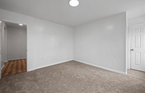 217 Logan St, Pittsburgh PA  15209-2811 exterior