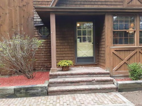 94 Knox Rd, Concord, NH 03304-3811