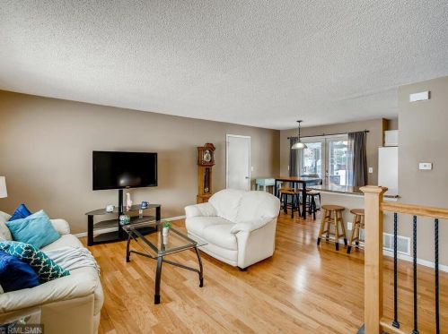 1758 Forssa Way, Saint Paul MN 55122-2658 exterior