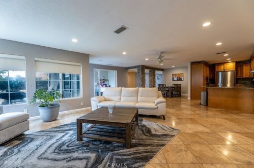 1910 Domingo Rd, Fullerton CA 92835-3411 exterior