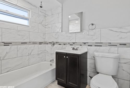 12000 Pr Ave, Chicago IL 60628-6725 exterior