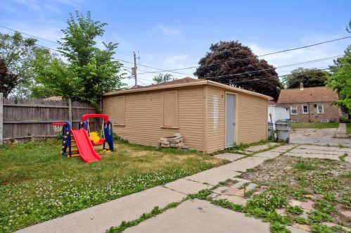 4550 41st St, Milwaukee WI  53209-5818 exterior