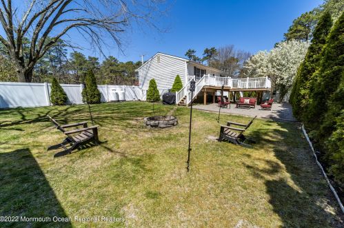 483 Western Blvd, Berkeley Township NJ 08721-3316 exterior