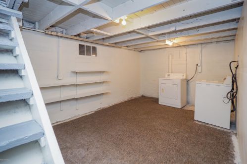 1820 Oakland Dr, Kalamazoo MI 49008-1805 exterior