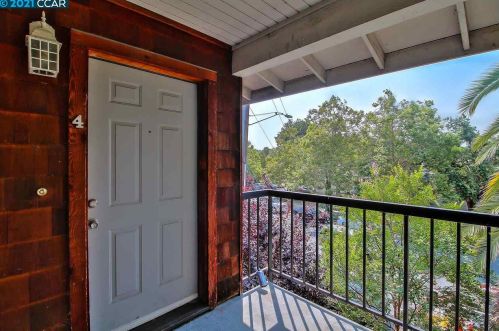 1965 Bonifacio St, Concord, CA 94520-2288