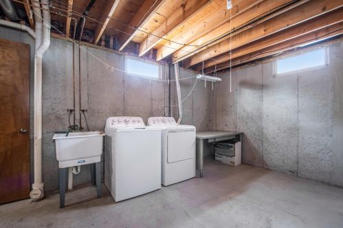 2247 Radcliff Cir, Grand Rapids MI 49546-7725 exterior