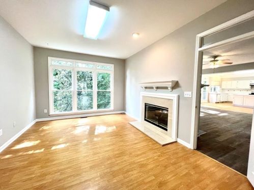 10900 Chatburn Way, Duluth GA 30097-7803 exterior