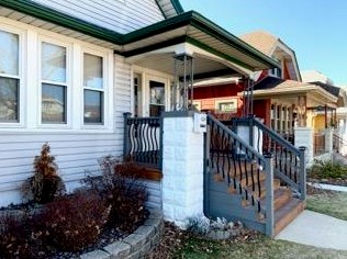 3257 11th St, Milwaukee, WI 53215-4735