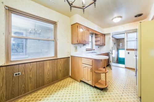 5471 Newland Ave, Chicago IL 60707-4410 exterior