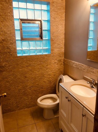 5042 Winnemac Ave, Chicago IL 60630-2315 exterior