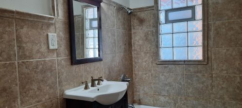 4023 Frst Home Ave, Milwaukee WI 53215-3537 exterior