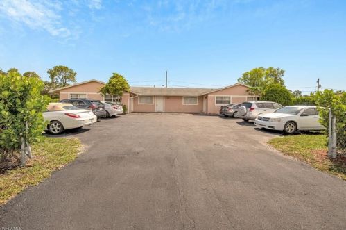 2571 Terrace Ave, Naples, FL 34104-4322