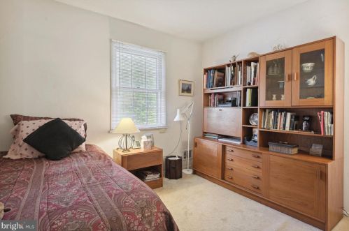 14100 Arctic Ave, Rockville MD 20853-2617 exterior